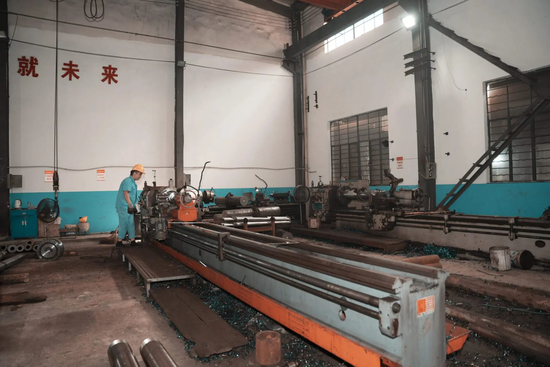 XINLU ,Screw and barrel,Injection machine,screw barrel factory | ABOUT US