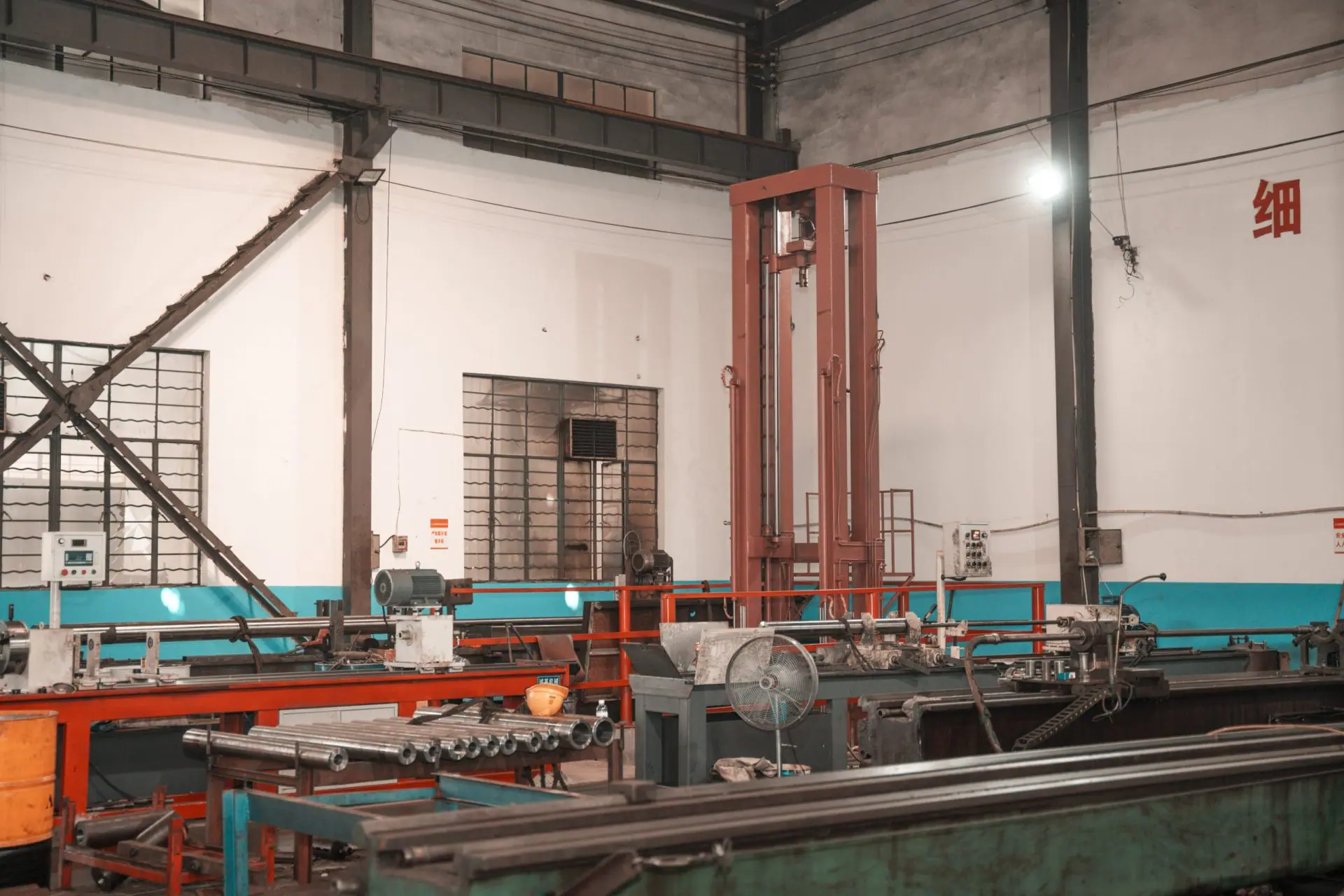 XINLU ,Screw and barrel,Injection machine,screw barrel factory | ABOUT US